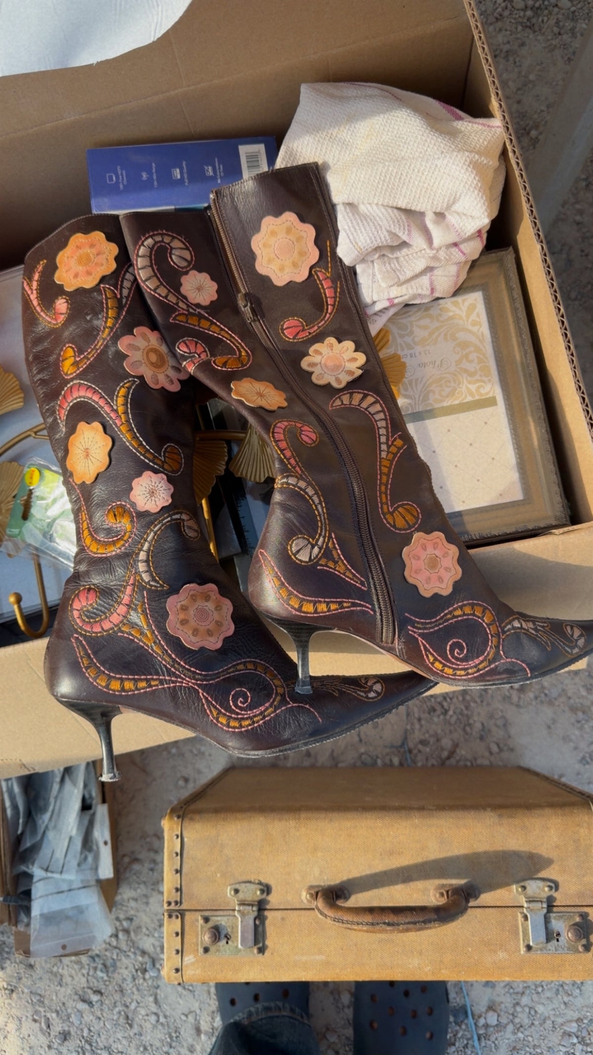 Whimsical boots 🤎🧚♂️