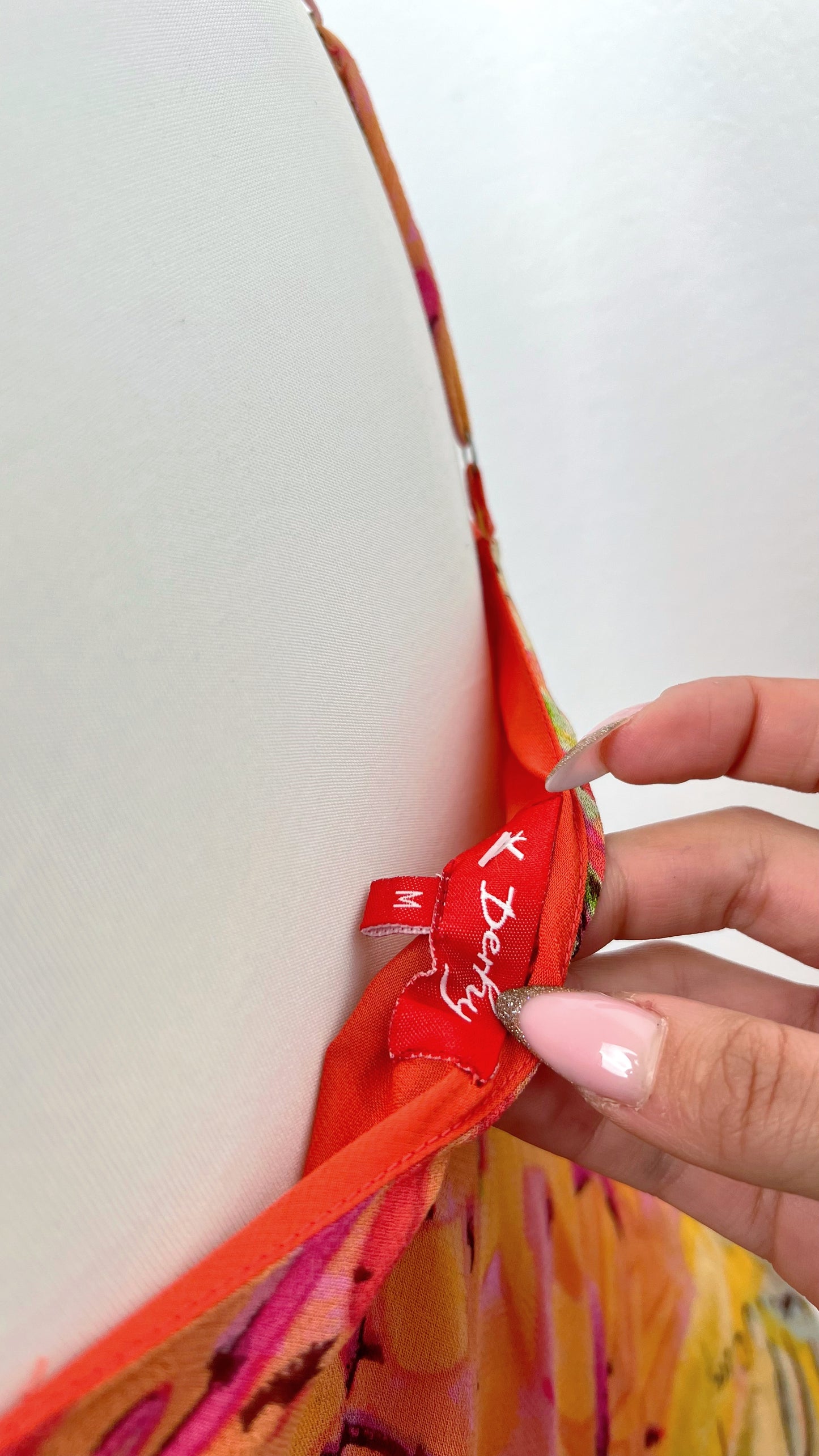 Derhy Tropical Ember Muse