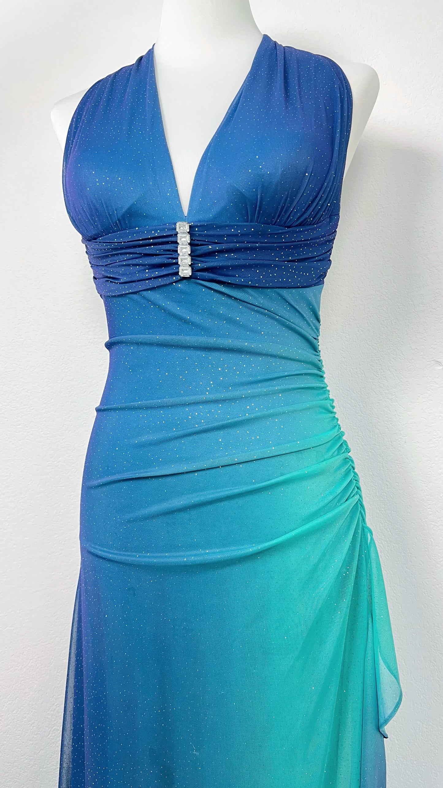 Ocean Wave Gown RARE by Betsey & Adam’s