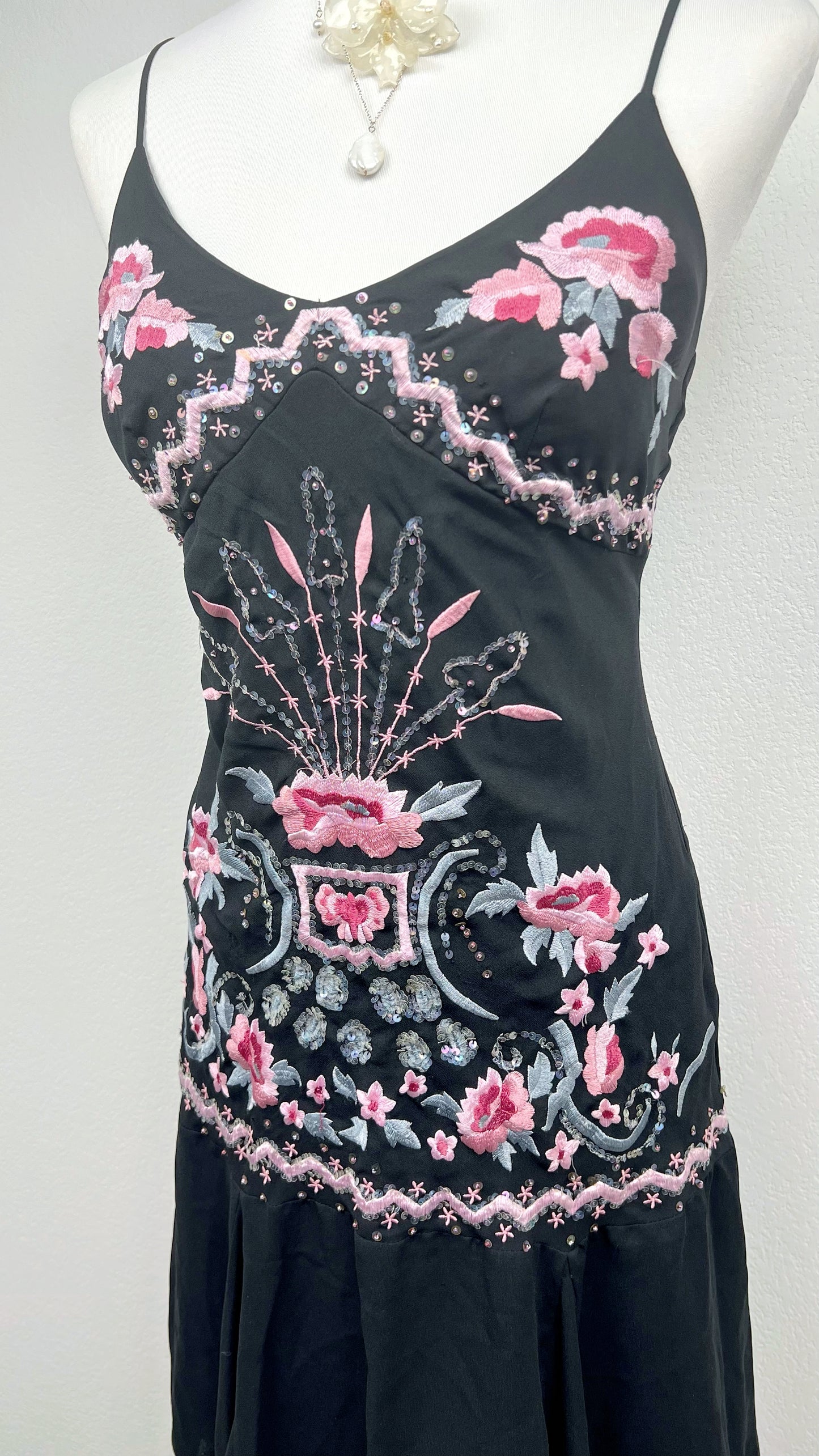 Rose Noir Derhy Dress