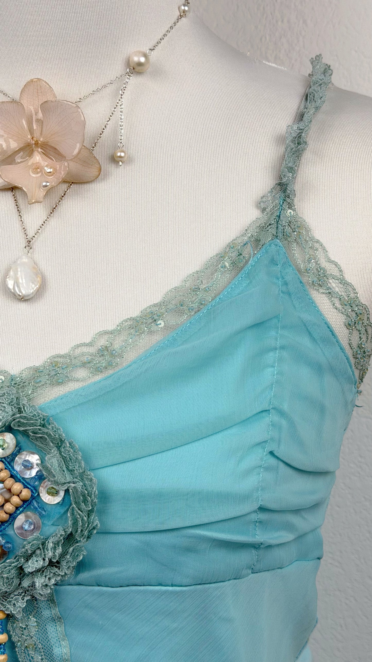 Aelith Whisper Top