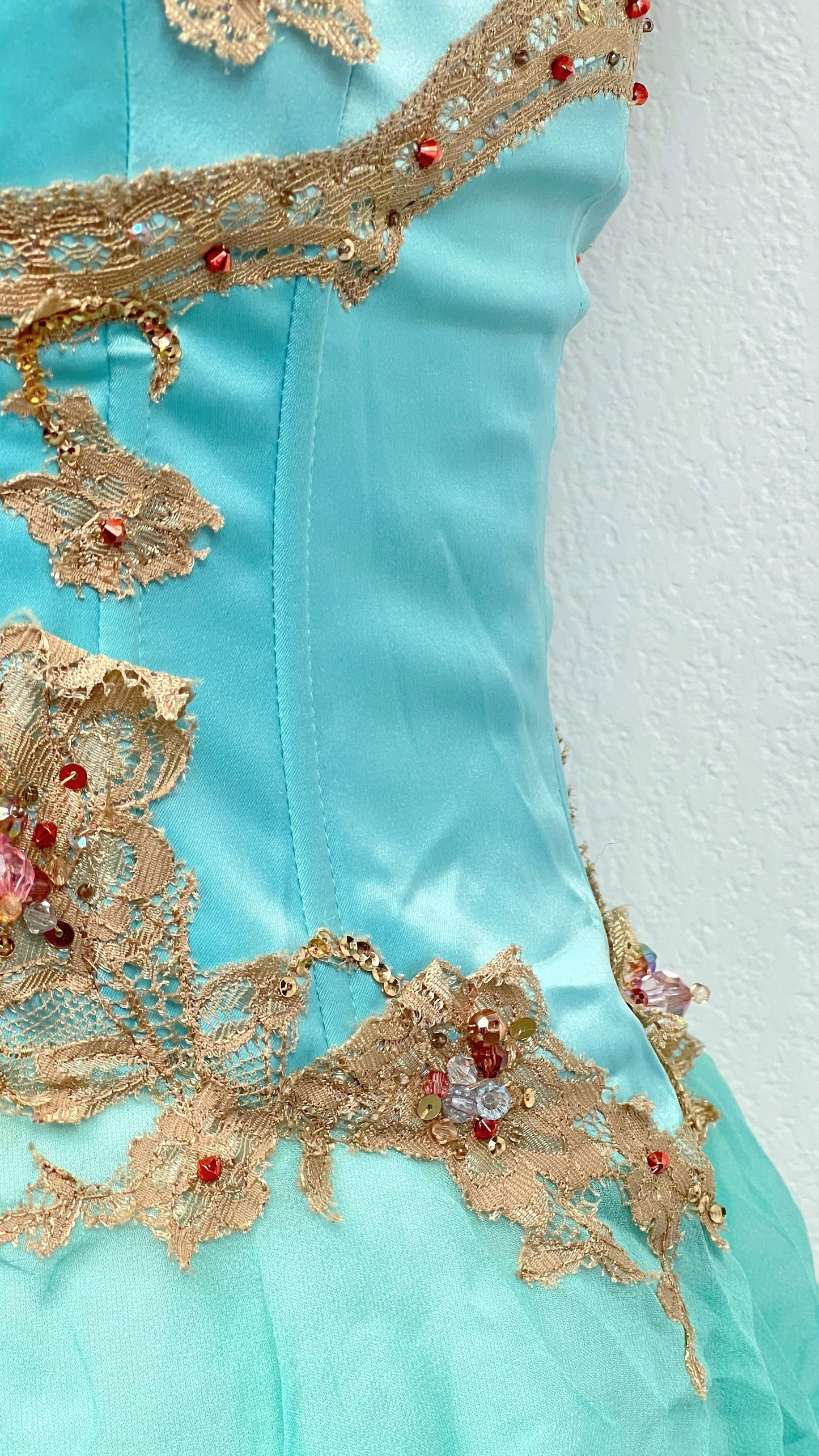 Mandalay RARE Aqua Oracle Top